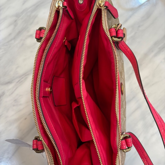 Coach Signature Handbag w/ Pomegranate Trim - Picture 6 of 8